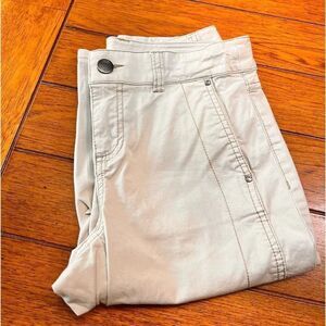 NWOT Style & Co. Tan Caro Shorts Size 4P #SUM8